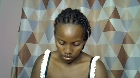 Snapshot of charmingdime chatting on June 18, 2026, 5:17 pm charmingdime online show from June 18, 2026, 5:17 pm