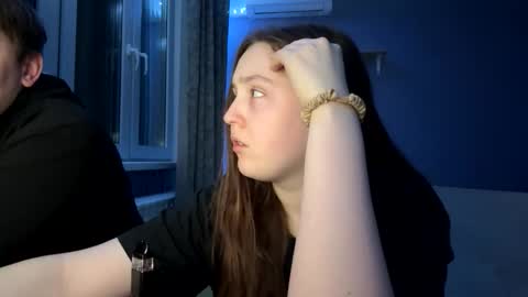 charmingggirl online show from April 20, 2026, 8:43 pm