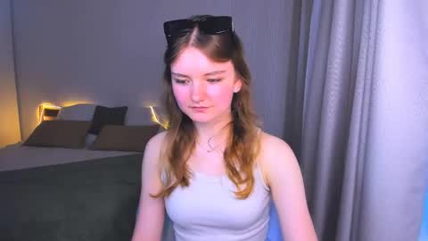 Snapshot of charminglookeva chatting on June 8, 2026, 11:10 am Im Eva online show from June 8, 2026, 11:10 am