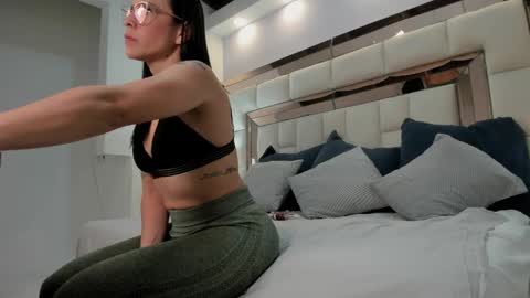 Charol  online show from April 27, 2026, 12:36 pm