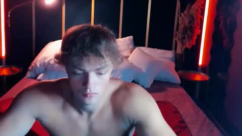 Snapshot of chase_muscular chatting on September 19, 2025, 10:27 am Chase online show from September 19, 2025, 10:27 am