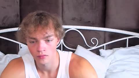 Snapshot of chase_muscular chatting on October 23, 2025, 10:36 am Chase online show from October 23, 2025, 10:36 am