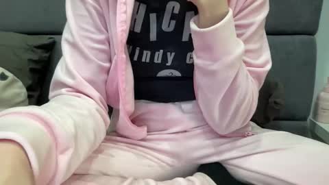 Vicky online show from April 25, 2026, 10:29 pm
