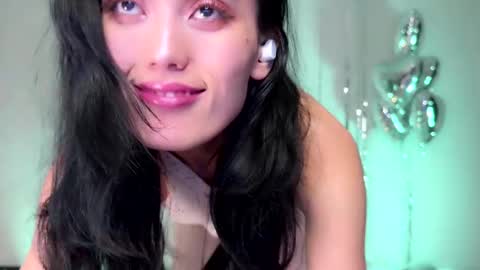 Snapshot of chasmic chatting on December 11, 2024, 3:24 am JASMINE usually going live about 2 am UTC online show from December 11, 2024, 3:24 am