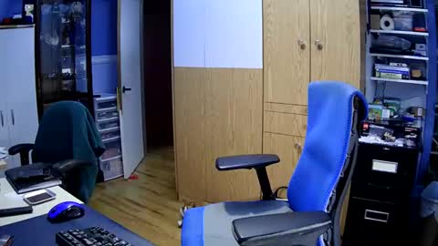 Snapshot of chatandfun666 chatting on December 4, 2024, 7:01 pm wanaBeYourToy online show from December 4, 2024, 7:01 pm