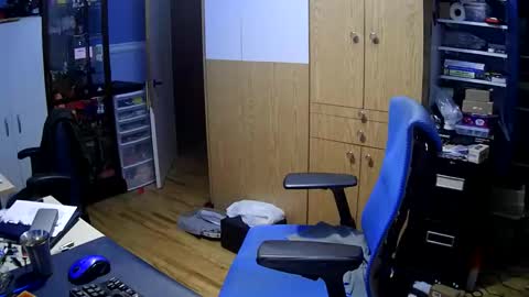 Snapshot of chatandfun666 chatting on October 24, 2025, 10:11 am wanaBeYourToy online show from October 24, 2025, 10:11 am