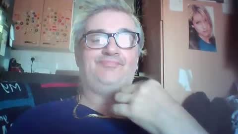 chatboxlee online show from July 20, 2026, 12:51 pm