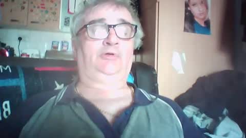 chatboxlee online show from July 27, 2026, 3:41 pm