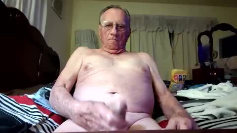 chatoffmale60 online show from April 14, 2026, 12:22 pm