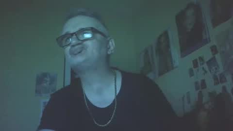 lee online show from October 4, 2025, 1:25 am