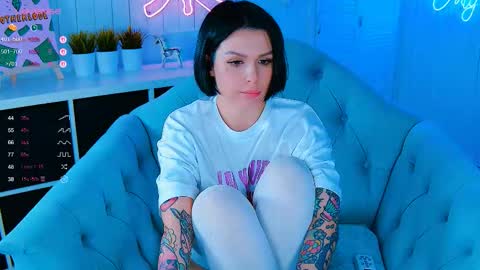 Miss Harmony online show from November 21, 2025, 3:38 am