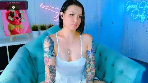 Snapshot of chaturkaterina chatting on July 1, 2026, 10:09 pm Miss Harmony online show from July 1, 2026, 10:09 pm