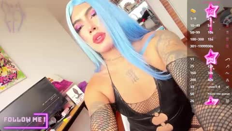 Sophie  online show from January 31, 2025, 4:17 pm