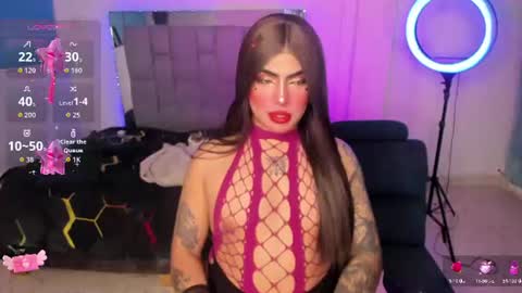 Sophie  online show from August 1, 2026, 11:58 pm