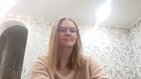 Olivia online show from April 26, 2026, 9:23 pm