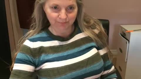 Snapshot of chealsiek chatting on September 14, 2025, 5:01 pm chealsiek online show from September 14, 2025, 5:01 pm