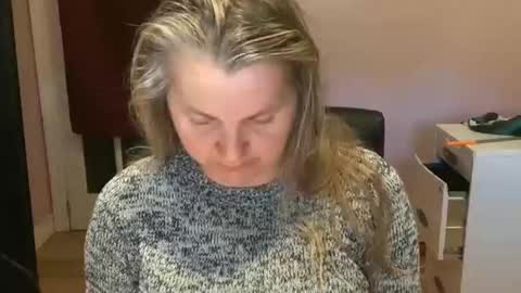 Snapshot of chealsiek chatting on September 15, 2025, 2:06 pm chealsiek online show from September 15, 2025, 2:06 pm