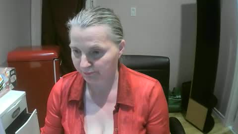 Snapshot of chealsiek chatting on October 8, 2025, 11:24 pm chealsiek online show from October 8, 2025, 11:24 pm