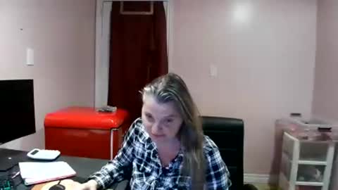 Snapshot of chealsiek chatting on November 4, 2025, 11:26 pm chealsiek online show from November 4, 2025, 11:26 pm