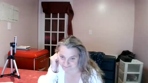 Snapshot of chealsiek chatting on November 21, 2025, 12:54 am chealsiek online show from November 21, 2025, 12:54 am