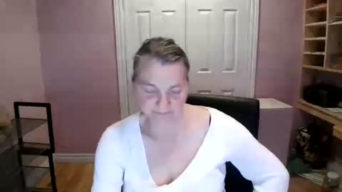 Snapshot of chealsiek chatting on November 26, 2025, 2:01 am chealsiek online show from November 26, 2025, 2:01 am