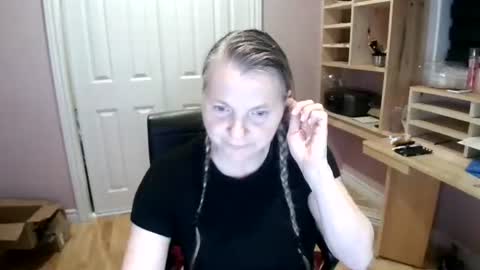 Snapshot of chealsiek chatting on November 28, 2025, 12:46 am chealsiek online show from November 28, 2025, 12:46 am