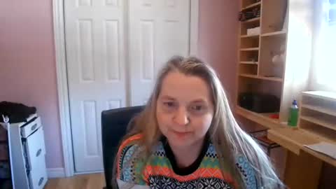 Snapshot of chealsiek chatting on December 14, 2025, 2:11 pm chealsiek online show from December 14, 2025, 2:11 pm