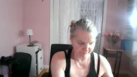 Snapshot of chealsiek chatting on May 14, 2026, 3:08 pm chealsiek online show from May 14, 2026, 3:08 pm