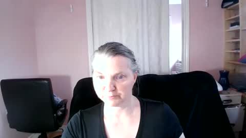 Snapshot of chealsiek chatting on June 10, 2026, 2:05 pm chealsiek online show from June 10, 2026, 2:05 pm
