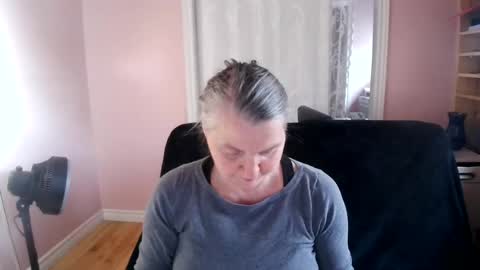 Snapshot of chealsiek chatting on June 15, 2026, 12:40 pm chealsiek online show from June 15, 2026, 12:40 pm