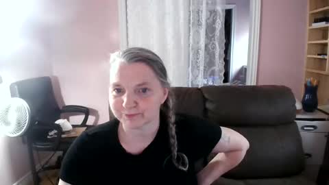 chealsiek online show from June 20, 2026, 3:48 pm