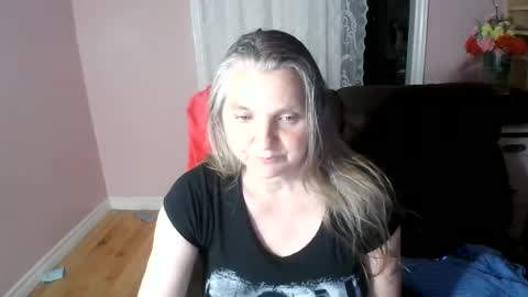 chealsiek online show from July 31, 2026, 2:55 am
