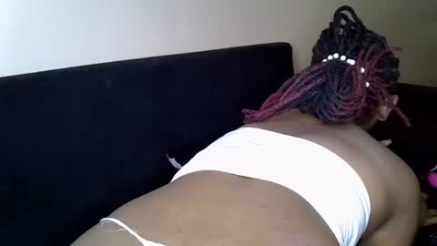 Snapshot of cheeky_charms chatting on July 7, 2026, 3:42 am cheeky_charms online show from July 7, 2026, 3:42 am