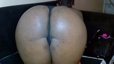 Snapshot of cheeky_charms chatting on July 21, 2026, 6:43 pm cheeky_charms online show from July 21, 2026, 6:43 pm