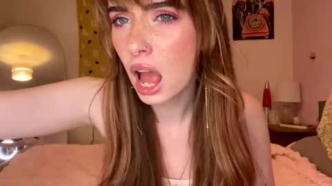 Snapshot of cheekykatx chatting on October 16, 2025, 5:14 pm cheekykatx online show from October 16, 2025, 5:14 pm