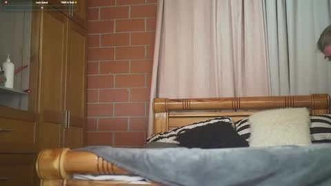 Snapshot of cheeseburgerjesus chatting on January 24, 2025, 3:34 pm Cheesburger Jesus and whoever showed up. online show from January 24, 2025, 3:34 pm