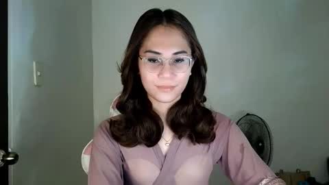 chelly4u69 online show from June 5, 2026, 11:05 am