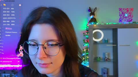 Mona online show from January 4, 2025, 9:20 pm