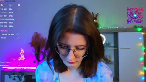 Mona online show from January 10, 2025, 3:06 pm