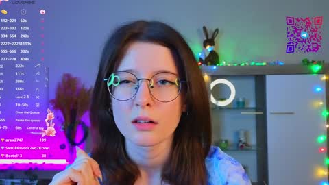 Mona online show from January 10, 2025, 9:10 pm