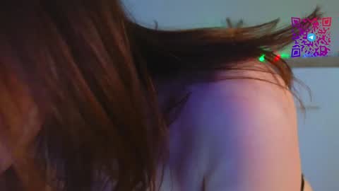 Mona online show from February 7, 2025, 9:26 pm