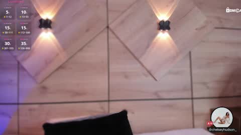 chelsey_hudson online show from March 6, 2025, 2:51 pm