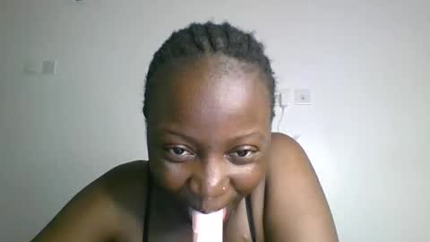 Chelsy online show from March 10, 2026, 11:43 pm