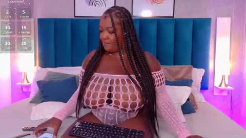   online show from September 27, 2025, 8:36 pm