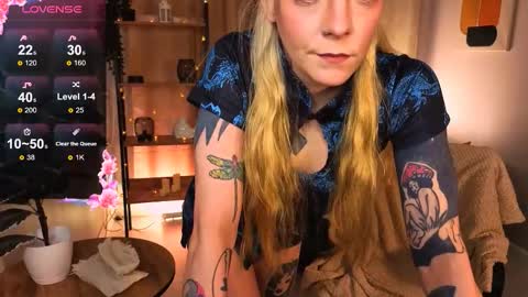 Sherry online show from February 26, 2026, 10:20 pm