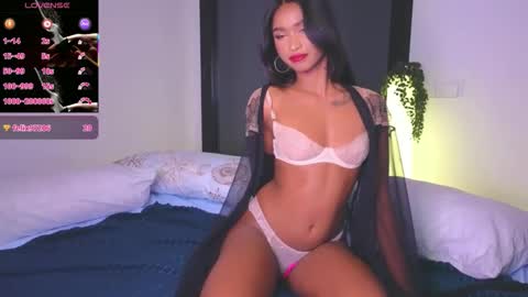 Snapshot of cherrrish_ chatting on October 10, 2025, 6:18 pm Kate online show from October 10, 2025, 6:18 pm