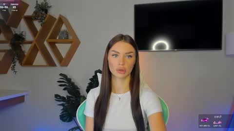 Snapshot of cherry__kiss chatting on June 1, 2026, 6:26 am Cherry Kiss online show from June 1, 2026, 6:26 am