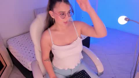 Cherry online show from February 18, 2026, 8:27 pm