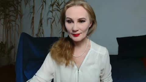 Snapshot of cherry_blossomsx chatting on March 9, 2025, 5:17 pm thanks guys see you tomorrow online show from March 9, 2025, 5:17 pm