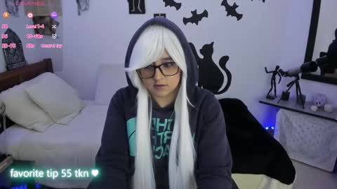 cherry_blushh online show from October 30, 2025, 7:47 pm